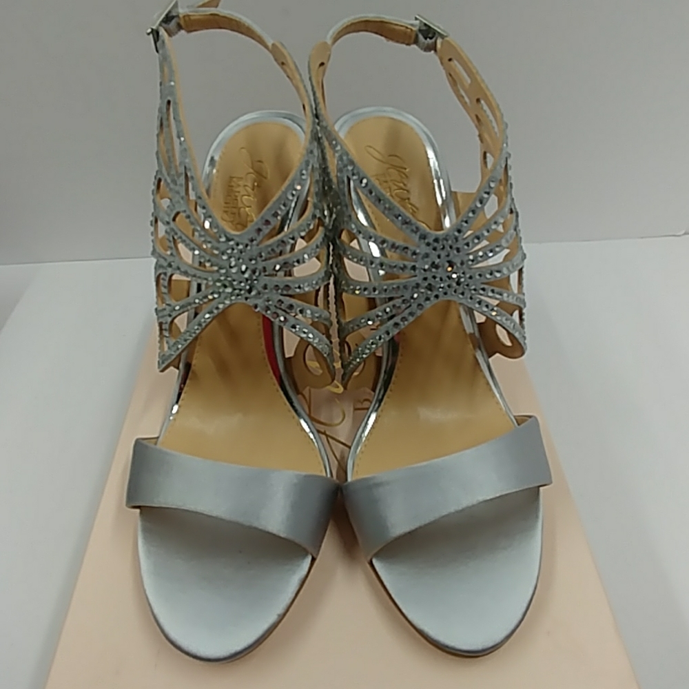 Jewel Badgley Mischka Teresa Silver size 6 M